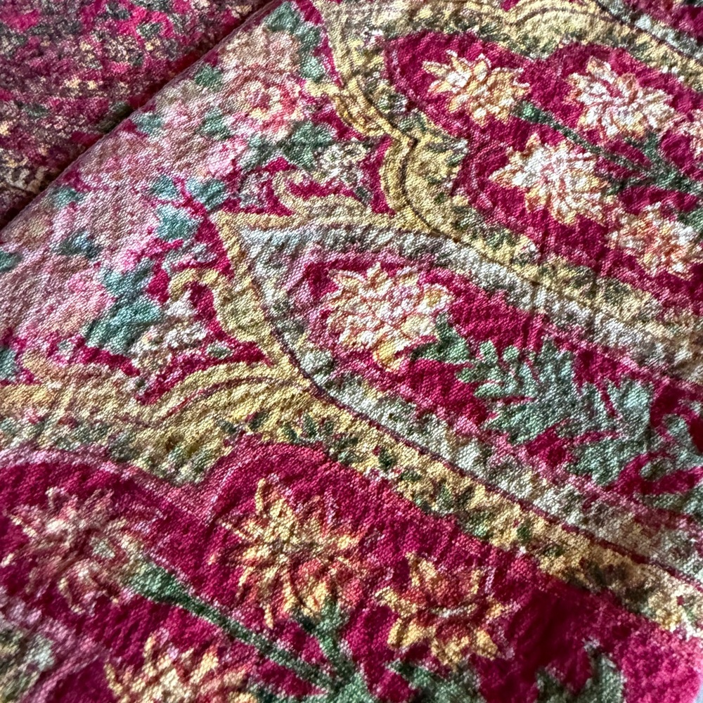 Vintage April Cornell 4 Danica quilted Table runner cranberry paisley Matelasse